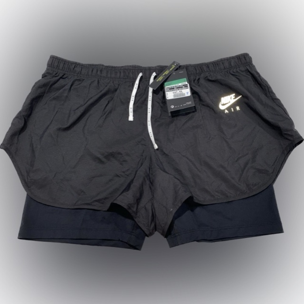 NWT NiKe women’s XL Shorts Dry-Fit